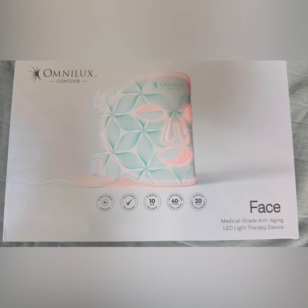 LED Face Mask - Picture 10 of 10